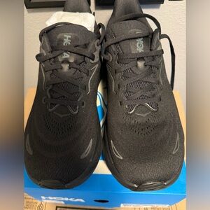 Hoka men’s 8D Arahi 8- new in box